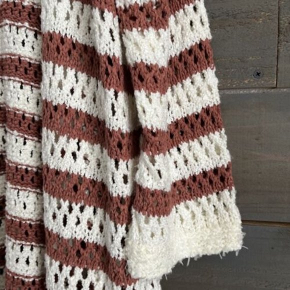 Moon River Striped Pointelle Crochet Open Front Knit Midi Cardigan - Picture 4 of 9